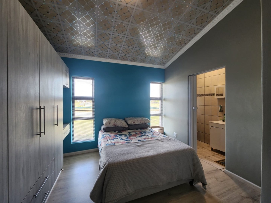 3 Bedroom Property for Sale in Pacaltsdorp Western Cape